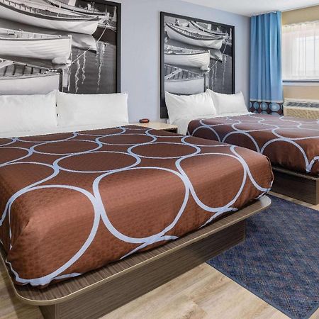 Super 8 By Wyndham Lindenhurst Экстерьер фото